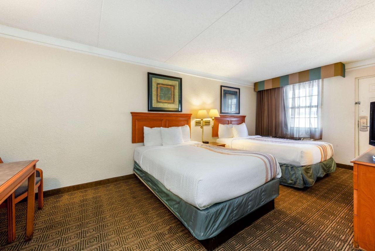 La Quinta Inn By Wyndham Bossier City Bagian luar foto