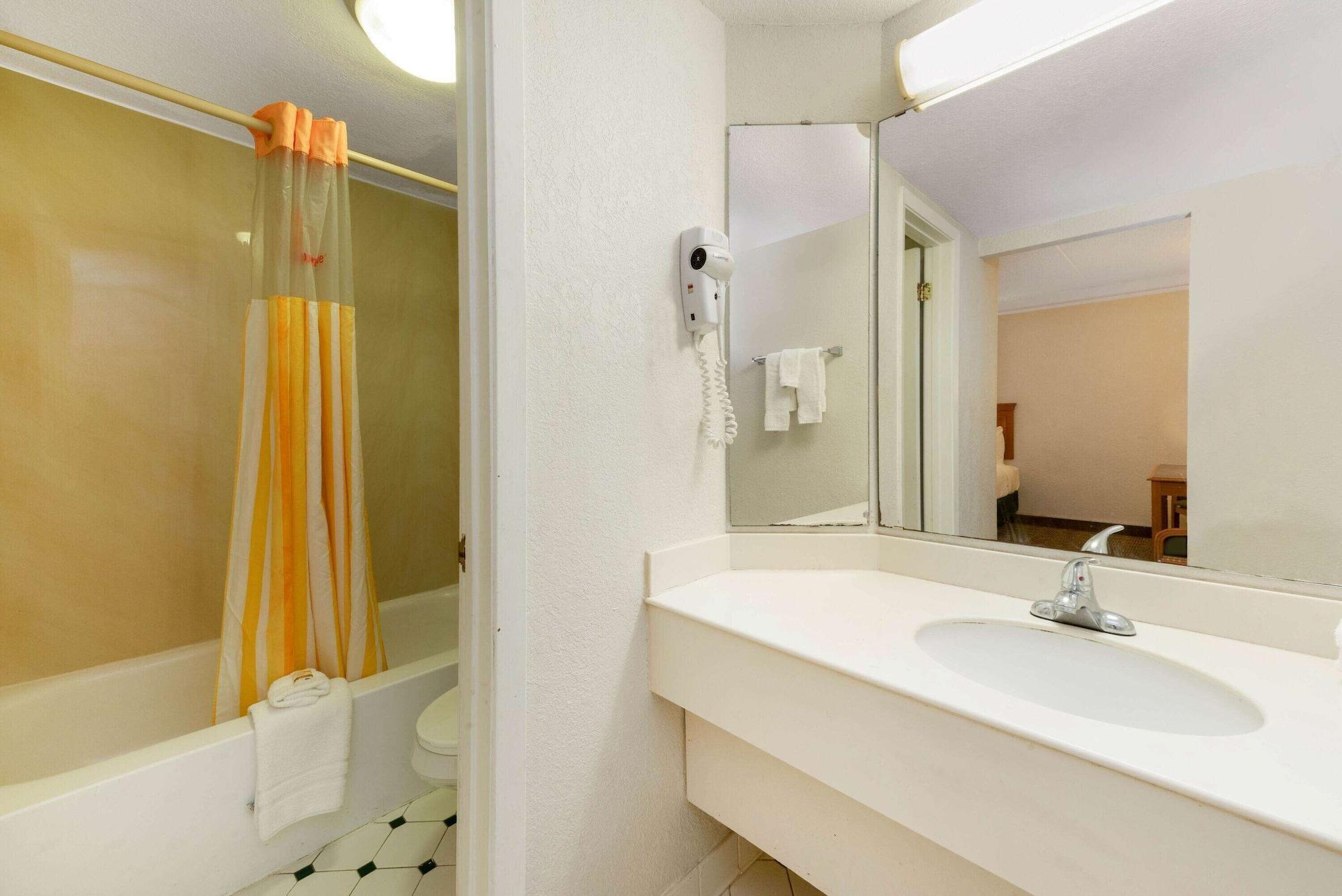 La Quinta Inn By Wyndham Bossier City Bagian luar foto
